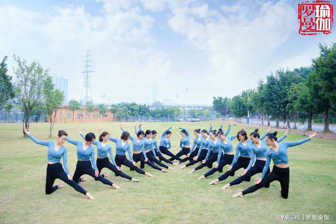 半岛.体育 (中国) 官方网站广州学瑜伽教练去哪学选择学校这些方面是不能忽视的(图3)